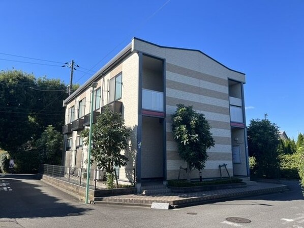 レオパレスアプリコットの物件外観写真